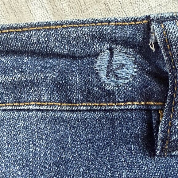 Kensie Jeans Women's Size 4/27 Floral Embroidered Slim Leg Jeans High Rise Denim - Picture 10 of 16